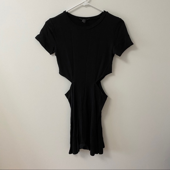 FOREVER 21 BLACK FIT & FLARE CUT OUT DRESS - Picture 6 of 10